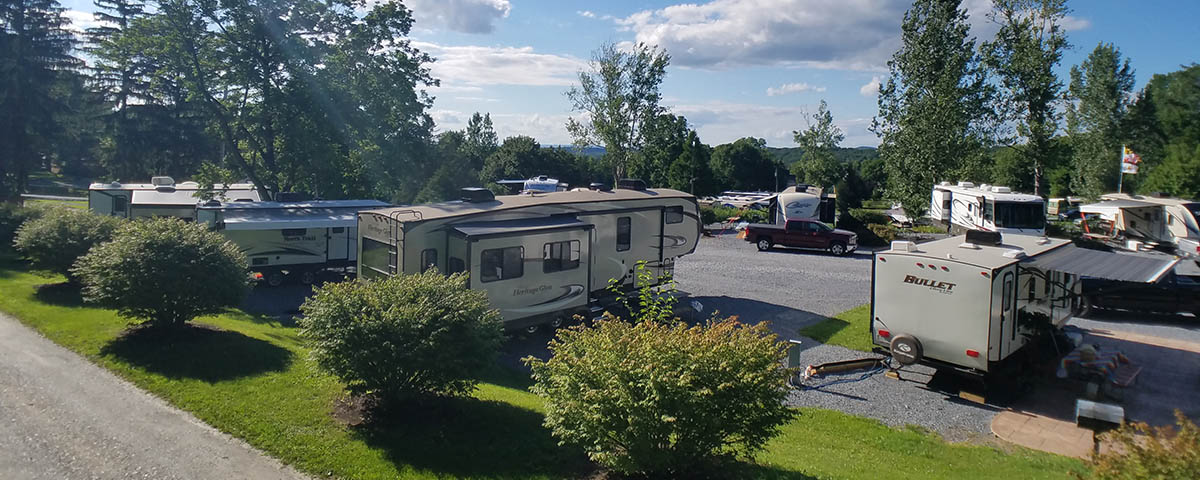 Spacious RV sites at Elizabethtown / Hershey KOA Holiday for families planning their camping vacation